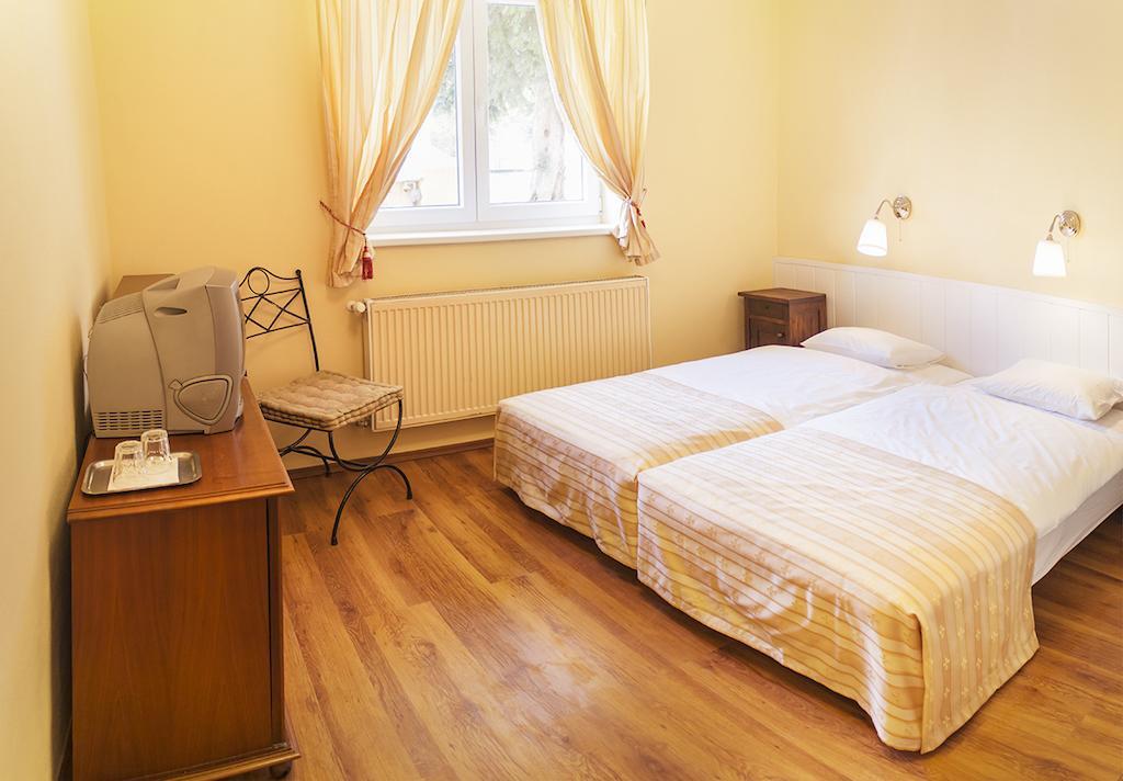 Villa Sipeky Senec Pokoj fotografie